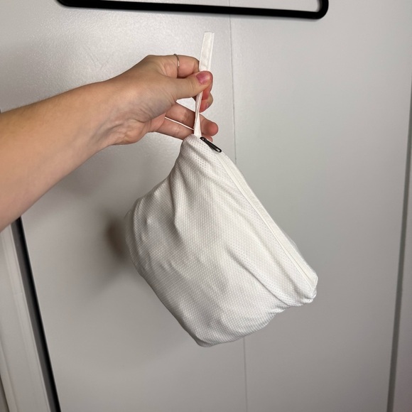 Virginia Tech Hokies White Packable Unisex Windbreaker - Champion- Large - Picture 10 of 10